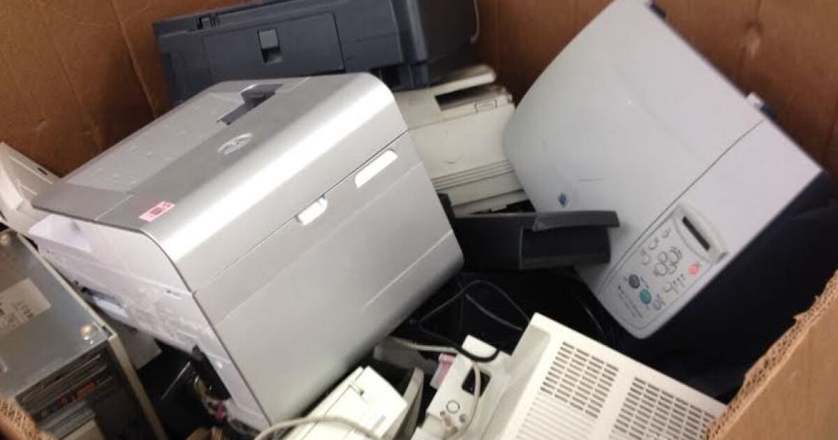 Environmentally Friendly Ways to Dispose of Old Electronic Devices