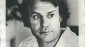 1983 black and white headshot of conductor David Zinman