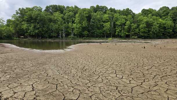 Dry lake bed