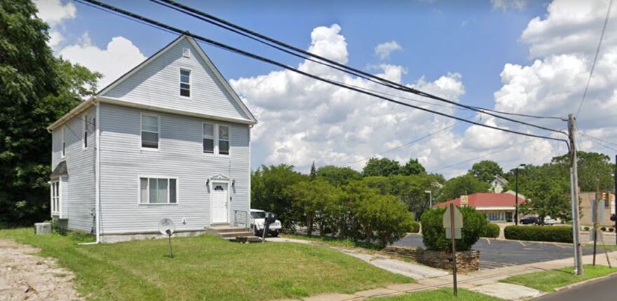 rental property on York St in Akron