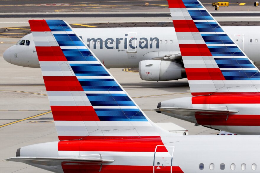 American Airlines plane