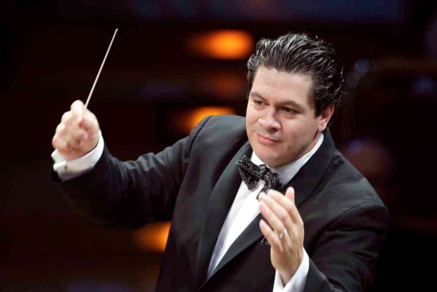 Romanian-born Conductor Cristian Macelaru and conductor-designate of the Cincinnati Symphony is on the podium this Friday, August 16 to conduct the music of Sarah Kirkland Snyder, Christopher Theofanidis and Beethoven.