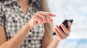 Indiana Attorney General Greg Zoeller is urging Indiana members of Congress to work to restore a longstanding prohibition on student loan debt collectors from using robocalls to cellphones.