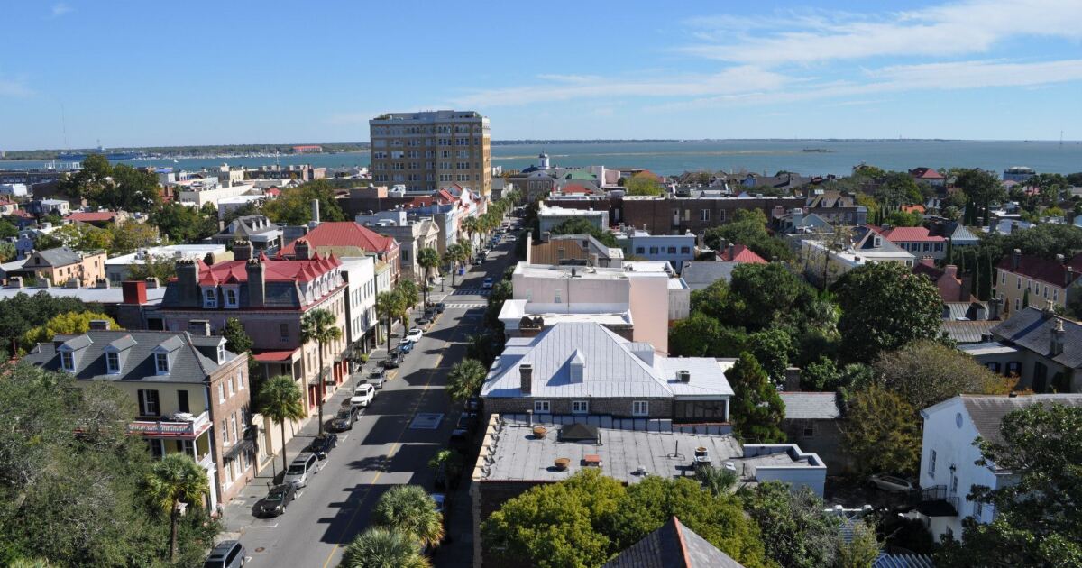 When does South Carolina usually see 90 degrees?