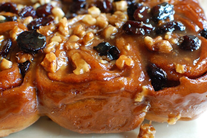 STICKY Buns