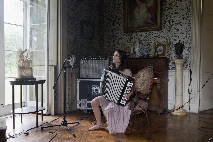 Kjartansson filmed <em>The Visitors</em>' musicians in a crumbling mansion in 2012.