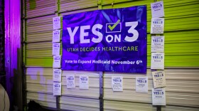 Photo of prop 3 sign.