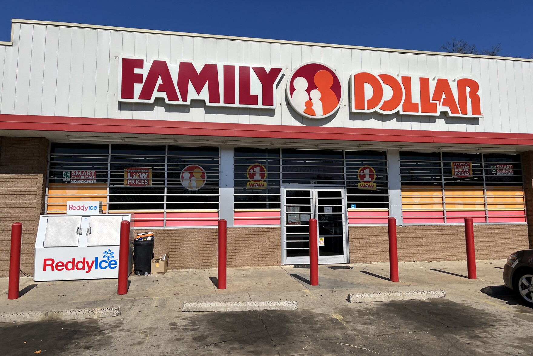 Family Dollar closing Arkansas facility where rodents found