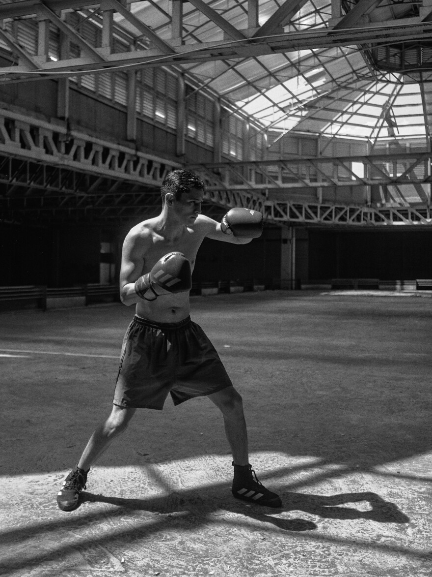 Alan "David Rey" Picasso at Gym Los Recios in La Merced, Ciudad de México.