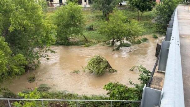 The scene just off the town square on Cibolo Creek just off San Antonio Street. (Flooding 15, 2026)