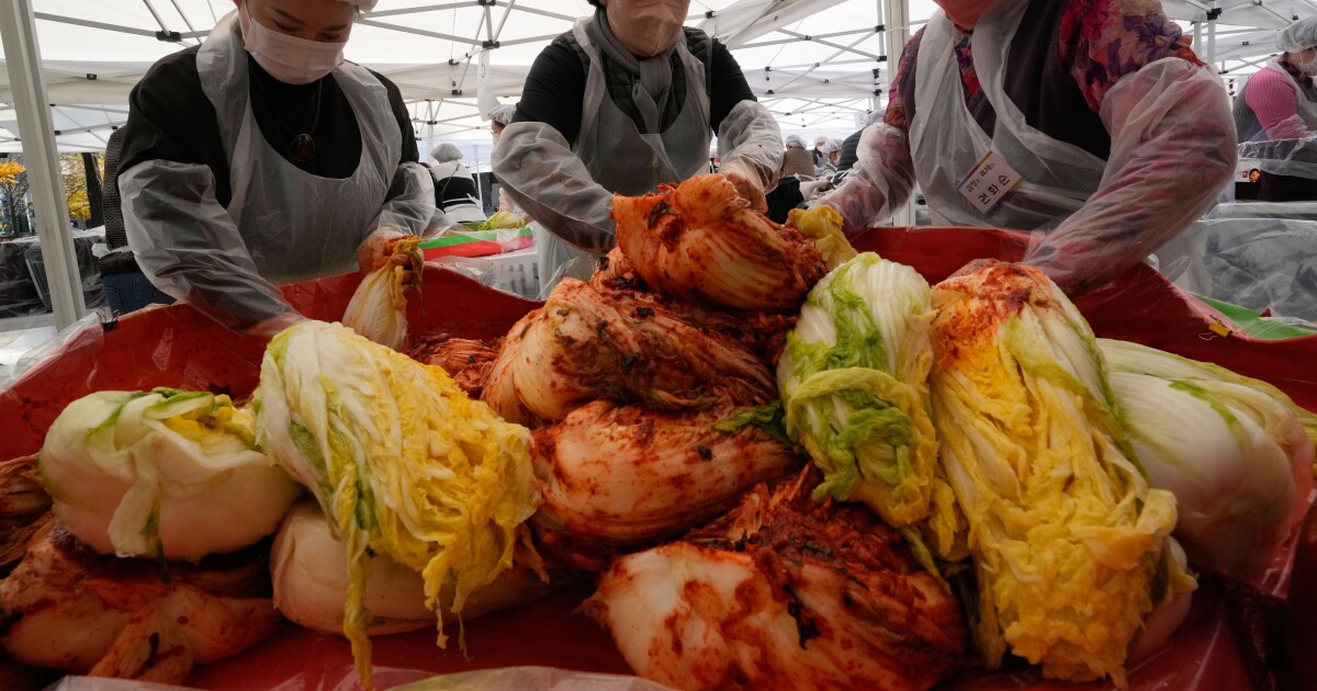 Asia Minute: Kimchi could be part of your Thanksgiving meal in a record-setting year