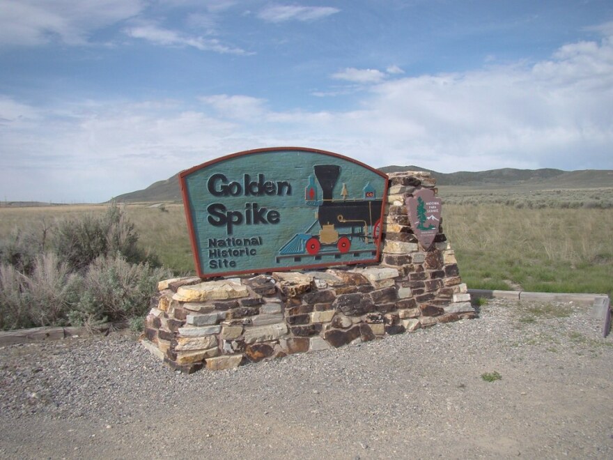 Photo of Golden Spike sign.