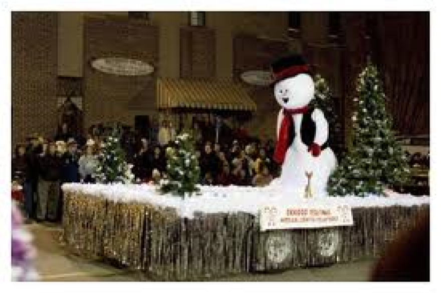 Branson Adoration Parade (Credit: downtownbranson.org)