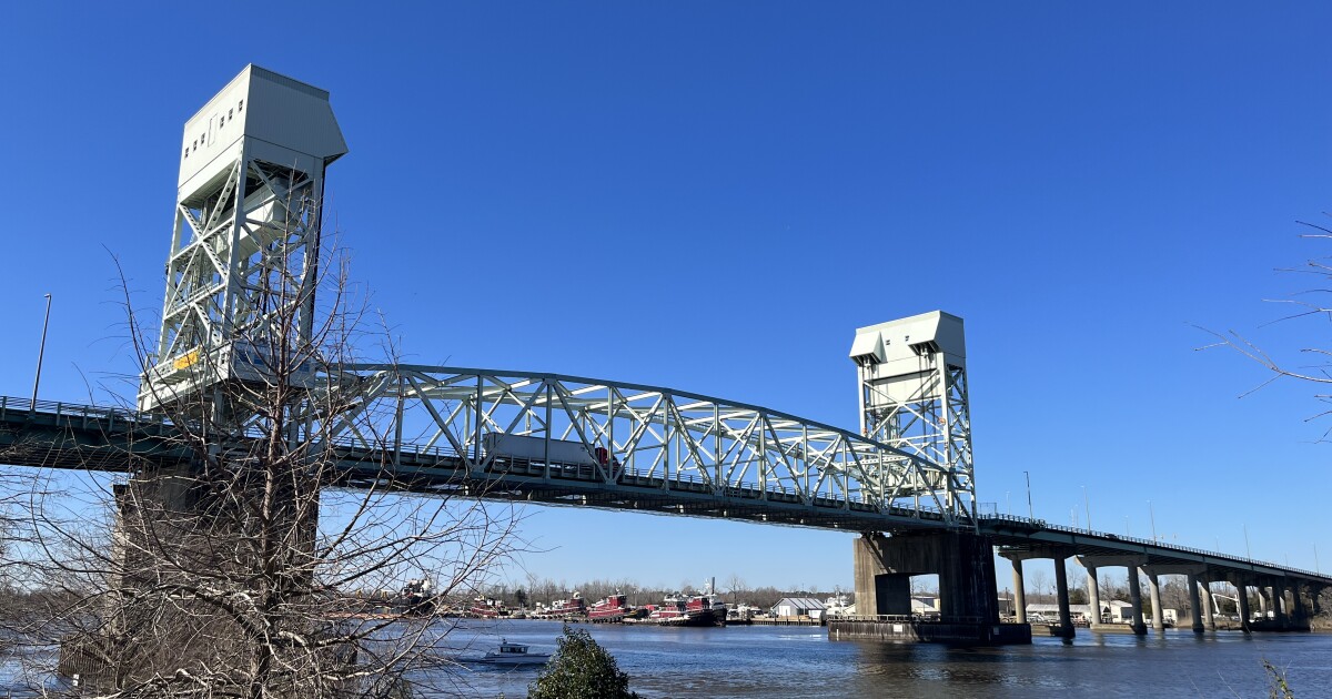 Private company submits unsolicited bid for tolled replacement of Cape Fear Memorial Bridge