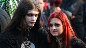 A young goth couple
