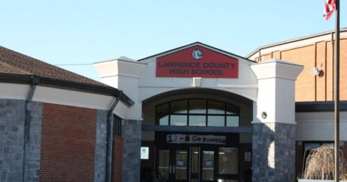 Three Eastern Kentucky School Districts Closed Due To Illness | WEKU