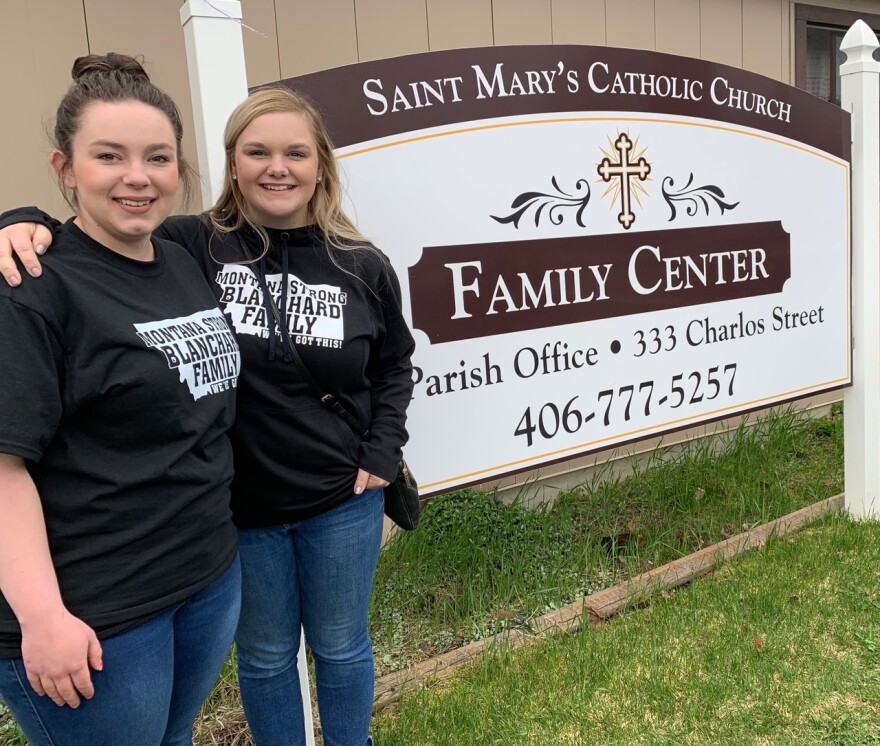 Jessica Hals, left, and Skye Mitcham organized Saturday's fundraiser