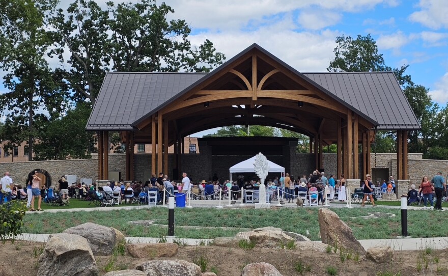 Wellfield Botanic Gardens has a new outdoor pavilion which allows for live outdoor music.