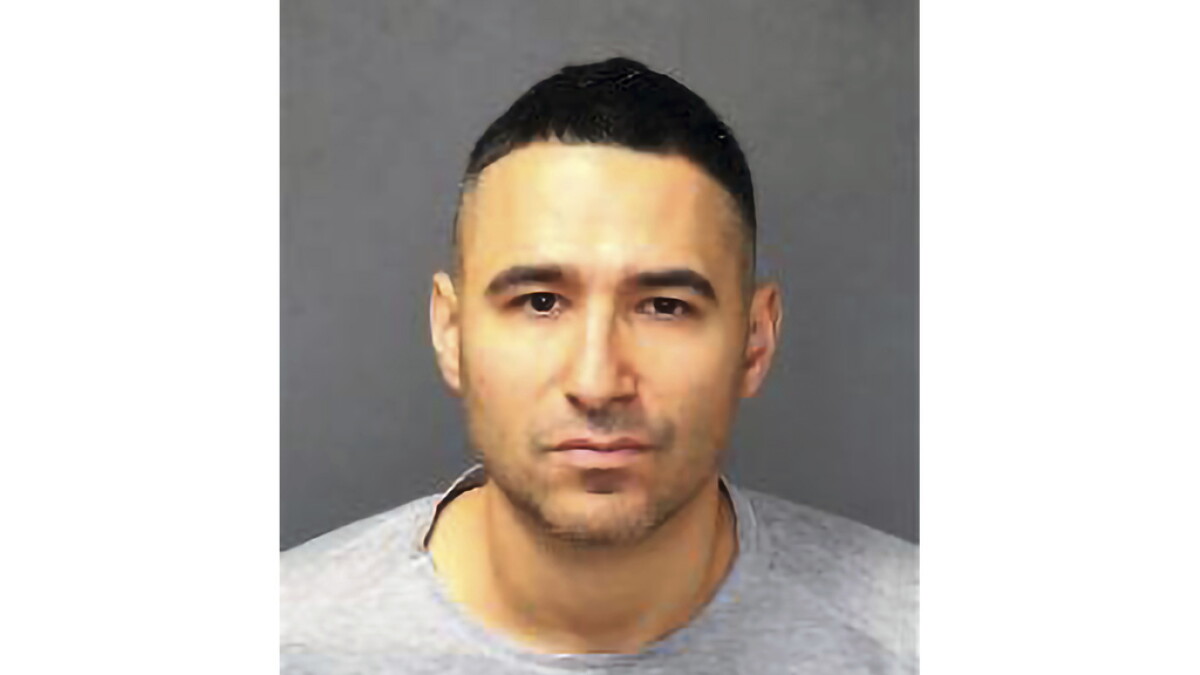 Ex-GOP candidate to remain jailed in connection with drive-bys at lawmakers' homes - Vimarsana News