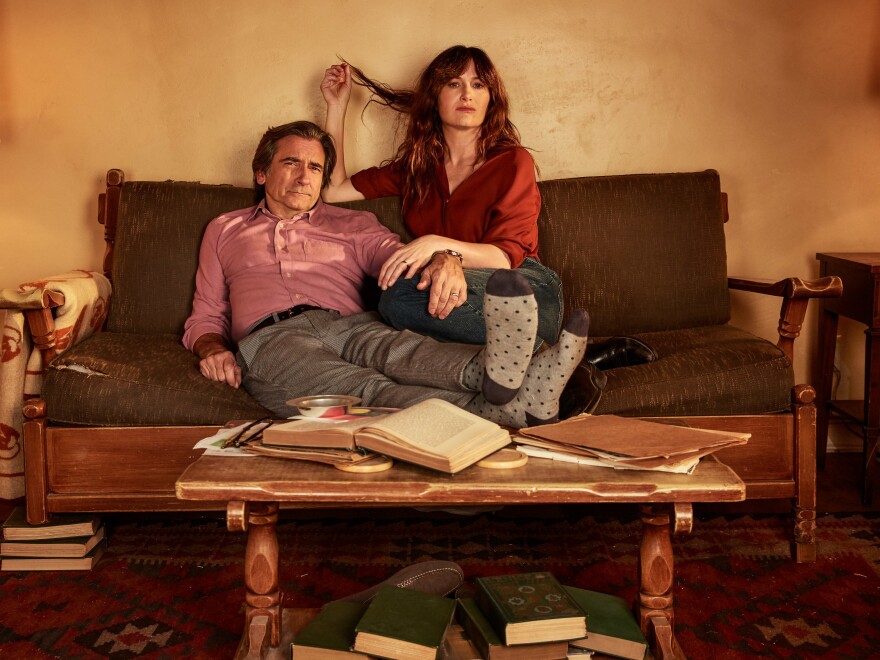 Kathryn Hahn and Griffin Dunn play a married couple on the new Amazon series <em>I Love Dick.</em>