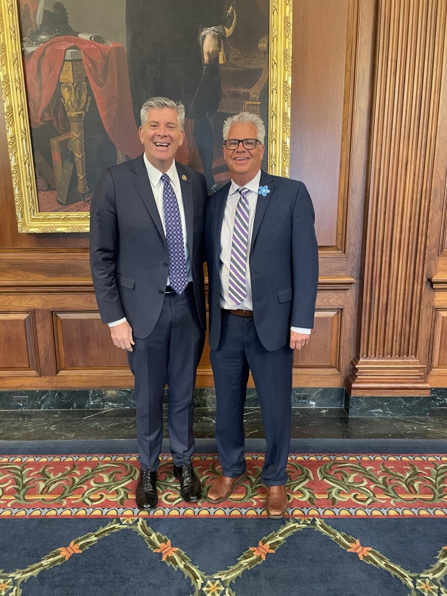 Congressman Darin LaHood on the left and Adam Nielsen on the right in the capitol.