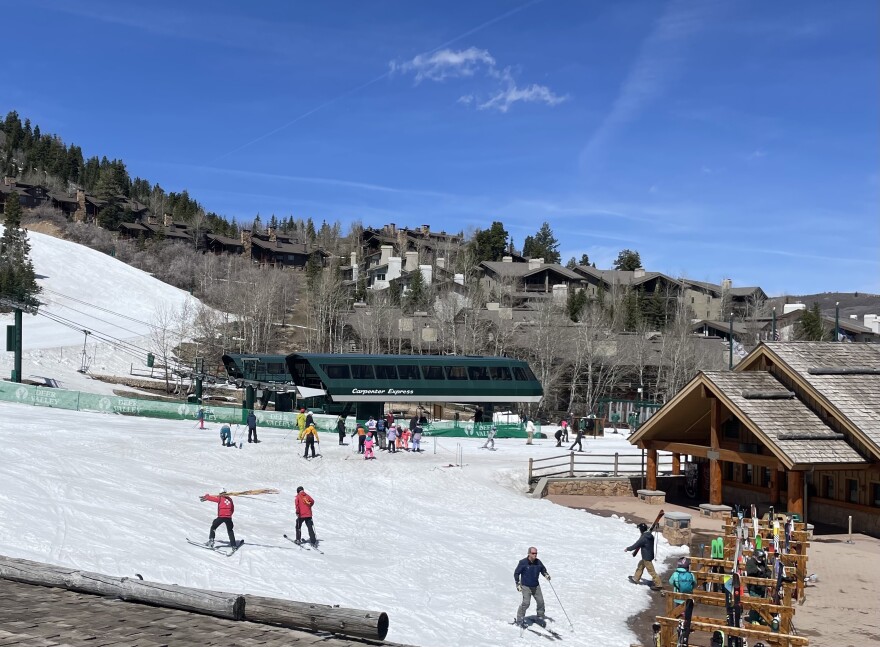 Deer Valley Closing Date 2025 Images References :