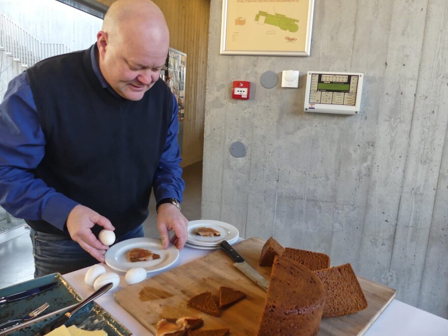 Siggi Hilmarsson says the traditional way to eat lava bread is with butter, boiled eggs and smoke trout or salmon. (Karyn Miller-Medzon/Here & Now)