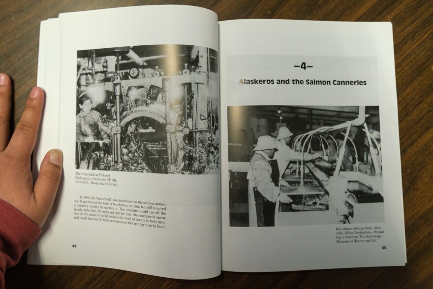 Historic photos of Alaskeros at work from Buchholdt's book.