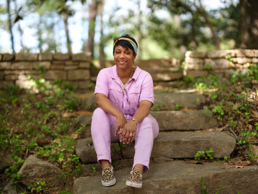 Photo of Abra Lee taken by Myriam Nicodemus.