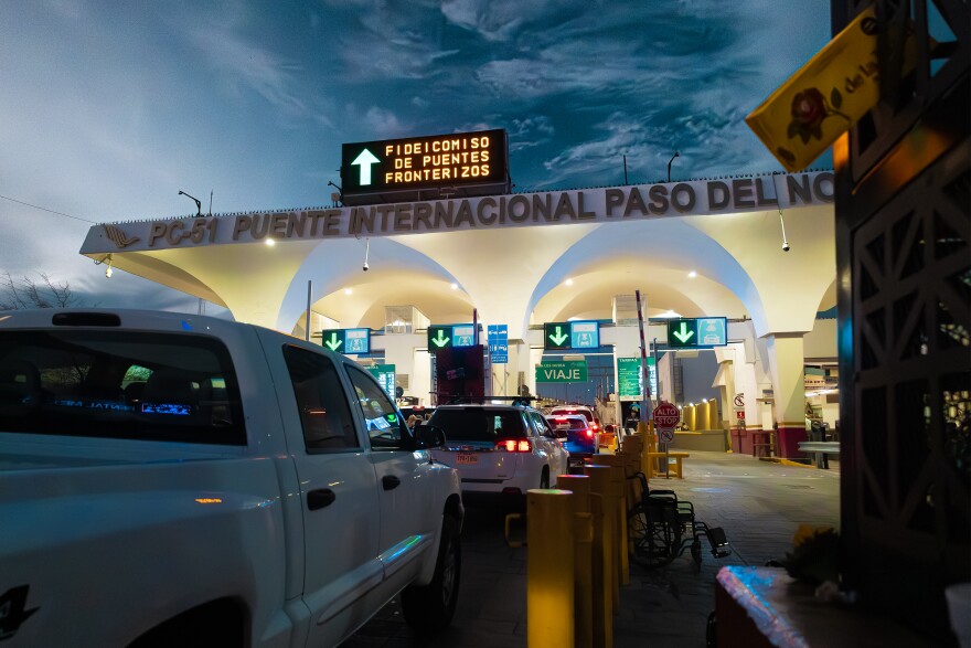 Vehicles wait in line at the Santa Fe International bridge to cross from Ciudad Juarez into El Paso.