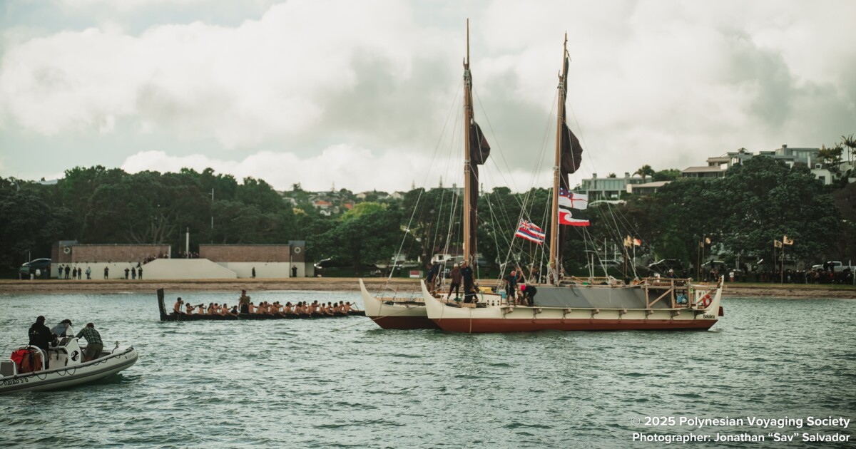 With Hōkūleʻa docked in New Zealand, the crew returns to Hawaiʻi for the holidays