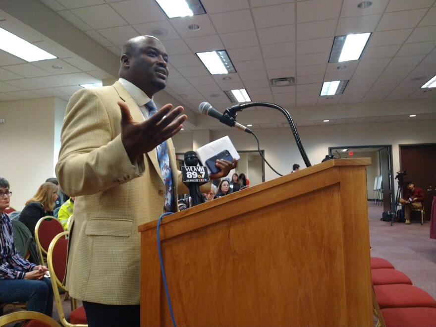 Thomas Moore, of the Operating Engineers Union, speaks at Monday's WisDOT public hearing.