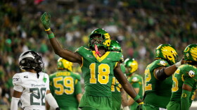 Oregon tight end Kendre Harrison (18) celebrates a touchdown during the first half of an NCAA college football game against Portland State, Friday, Sept. 18, 2026, in Eugene, Ore. 