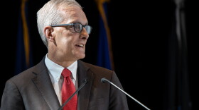 Secretary of Veterans Affairs Denis McDonough speaks at 25th Anniversary Ceremony at the Military Women’s Memorial in Arlington, Va., Oct. 15, 2022. (Department of Defense)