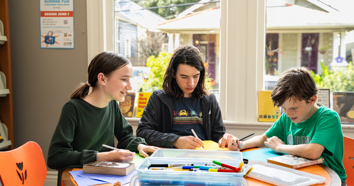 How book clubs can help kids fight the 'summer slide'