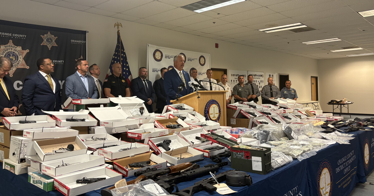 20 charged during bust of Orange County gun, drug trafficking ring | WAMC