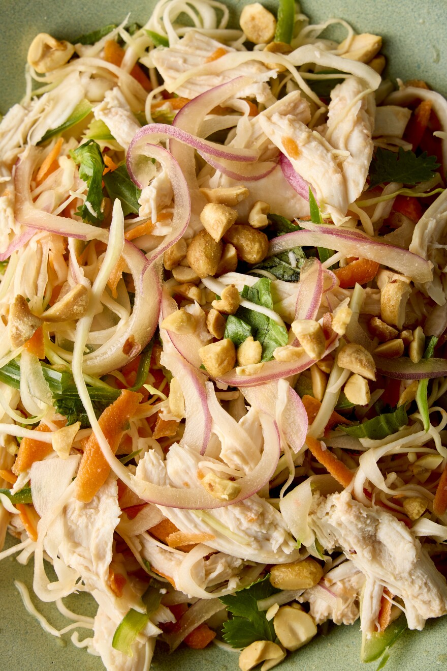 Vietnamese Chicken Salad with Sweet Lime-Garlic Dressing (Goi Gà)