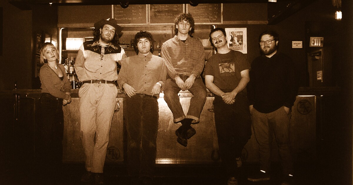 Milwaukee Music Premiere: Fellow Travelers, ‘Fine Line’
