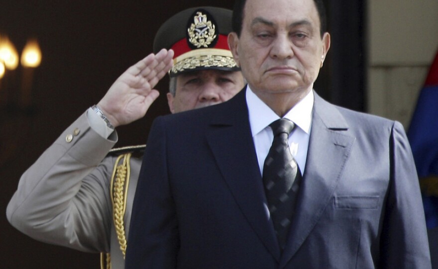 Hosni Mubarak steps down in Egypt