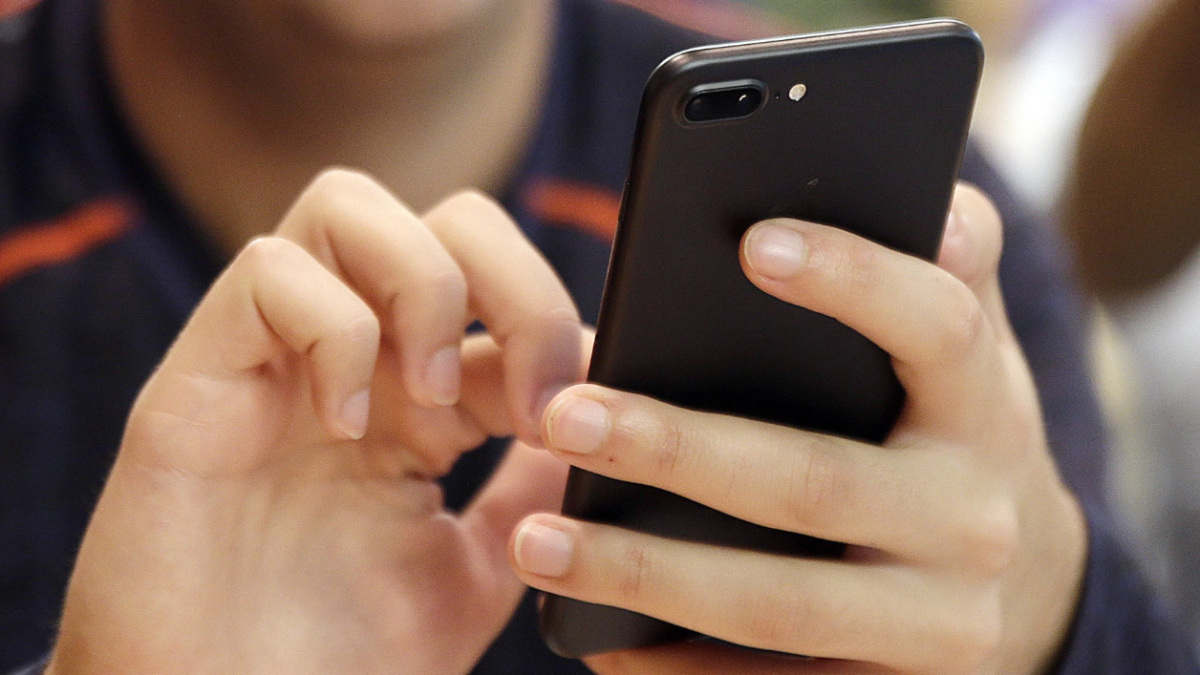 A social media ban for minors; Florida sends more troops to Texas; state Supreme Court tackles abortion ballot measure - Vimarsana News