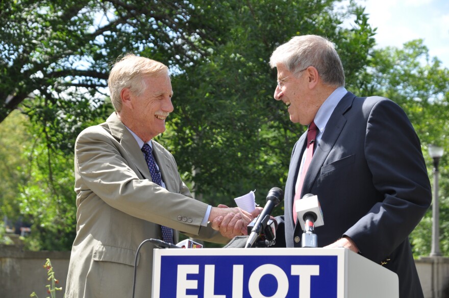King Endorses Fellow Independent Eliot Cutler For Governor Maine Public