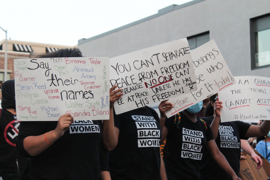 Sen. Mike Young’s (R-Indianapolis) legislation is aimed at the 2020 Black Lives Matters protests in Indianapolis.
