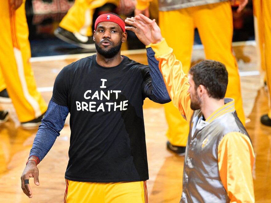 Before Monday's game, Cleveland Cavaliers forward LeBron James protested the death of New Yorker Eric Garner by wearing an "I Can't Breathe" T-shirt.