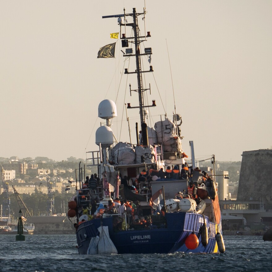 The Lifeline arrives on the eve of an EU summit on Thursday to discuss how to handle the ongoing migrant crisis.