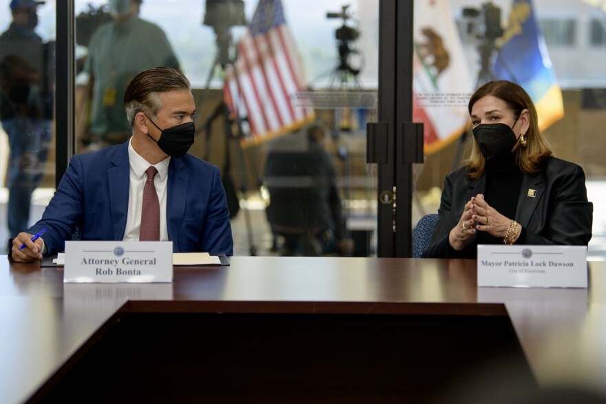 Riverside Mayor Patricia Lock Dawson speaking with California Attorney General during a roundtable discussion at Riverside City Hall.