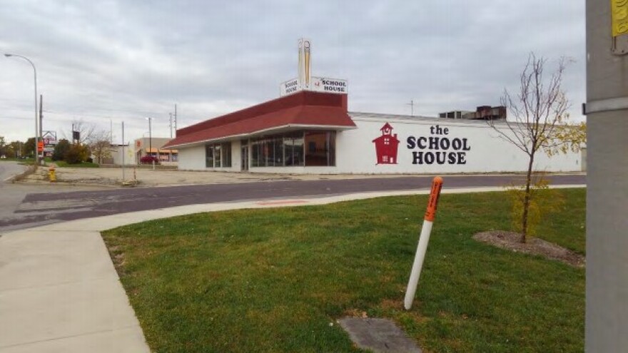 A photo of the former School House on Glen Ave.