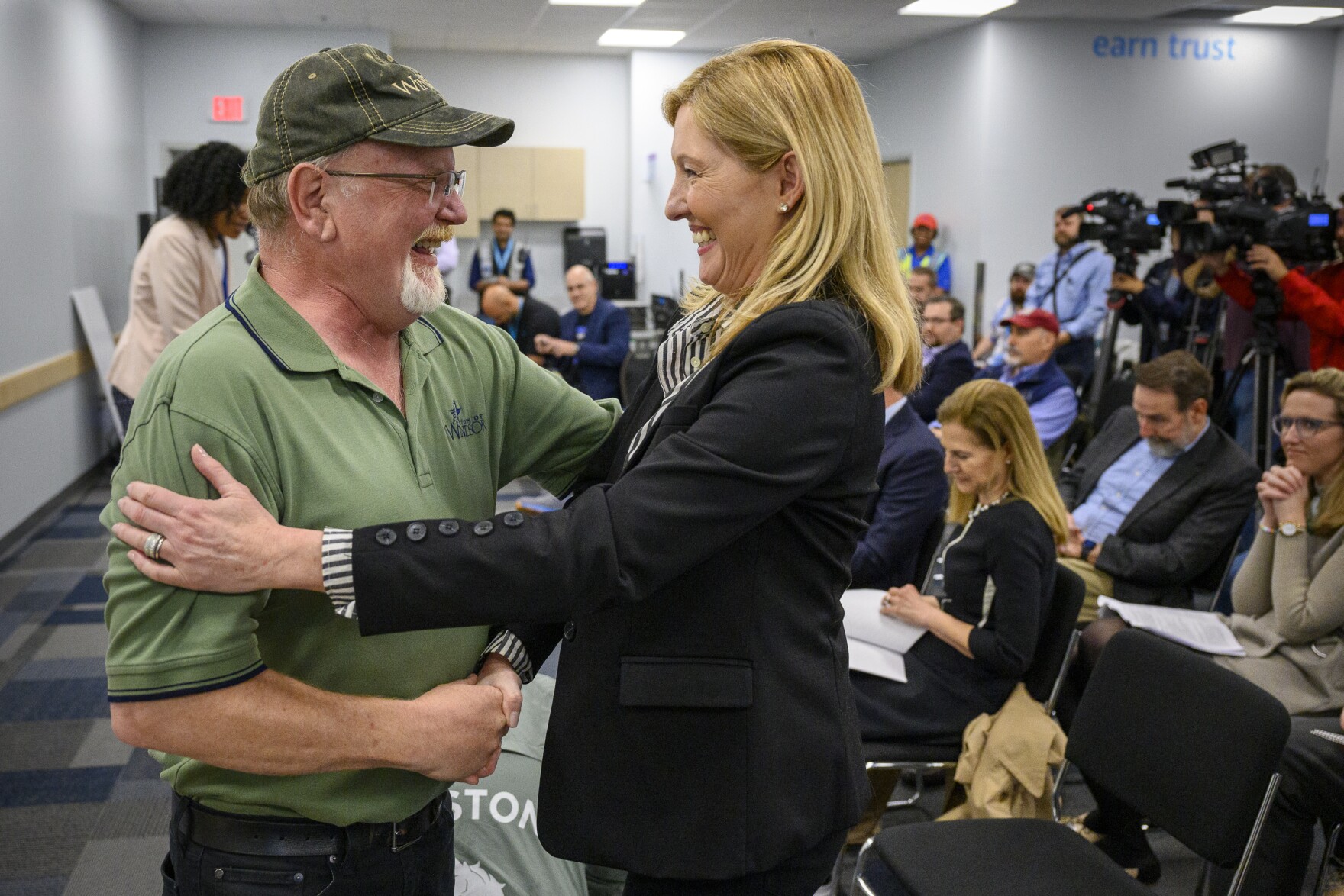The biggest Amazon warehouse in New England is now open in Windsor, CT
