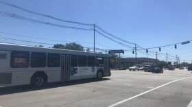 072322_Preston Highway_bus at_Fern Valley intersection_by Jacob Munoz