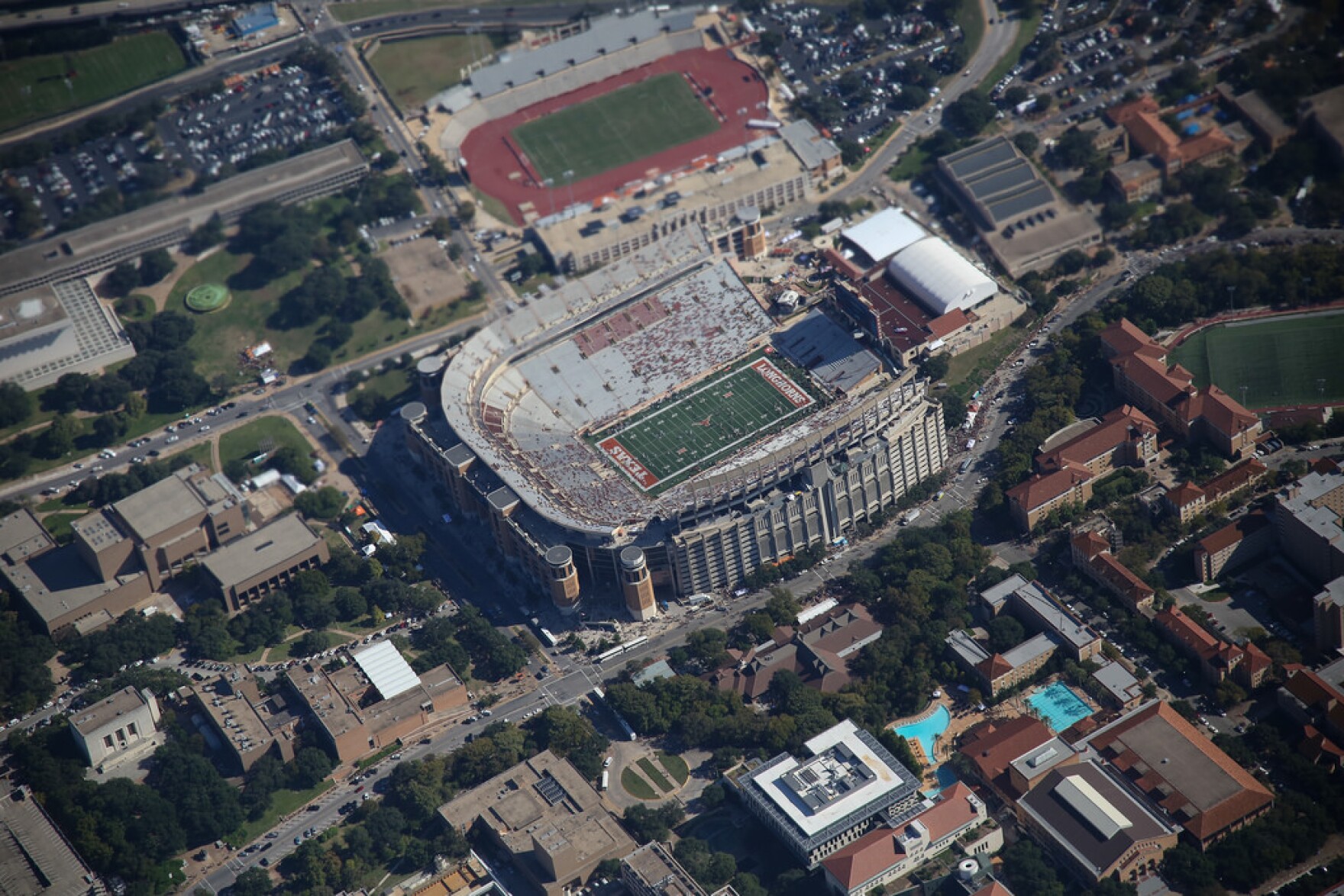 ut-regents-approve-175-million-upgrade-to-longhorns-football-stadium