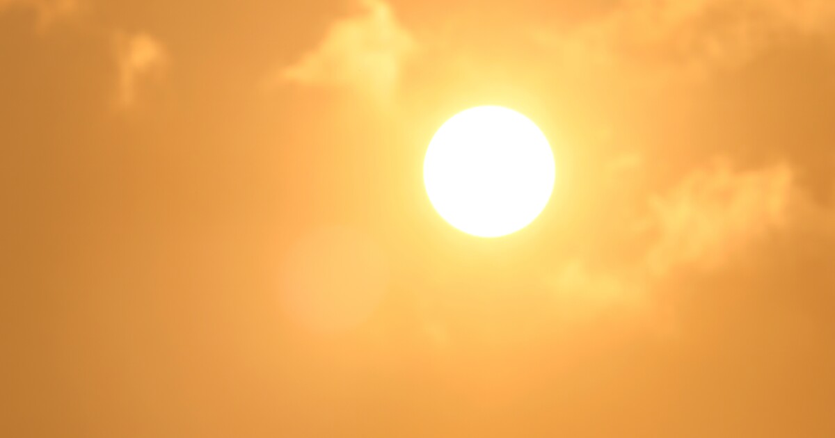 How to stay safe amid dangerous heat wave this Fourth of July holiday